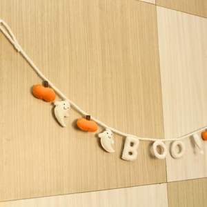 Guirlande d'Halloween BOO en feutre de laine traditionnel écologique de qualité supérieure, faite à la main, avec fantôme et citrouille, décoration murale artisanale - Product Image 2