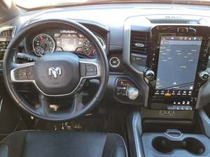 Camioneta R-A-M 1500 La-ra-mie Crew Cab 4WD 2023 Usada, Motor Turbo a Gasolina, Asientos de Cuero, Caja de Cambios Automática, Cámara Trasera, R16 - Product Image 5