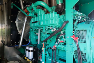 Générateur diesel Cummins 1000 kW 240 V 60 Hz 1800 tr/min à châssis ouvert pour usage commercial de secours - Product Image 4