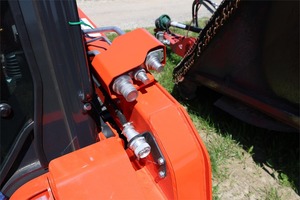 Kioti TL750 Skid Steer Loader Chargeur frontal 4-10 tonnes Capacité de charge utilisée Hengli Hydraulique Cylindre Moteur Pompe PLC Gear Bucket - Product Image 6