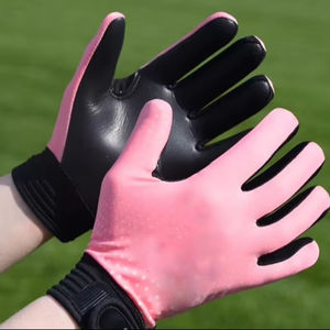 Fournisseurs professionnels de gants de football GAA en latex allemand léger sur mesure au Pakistan, fabricants - Product Image 1