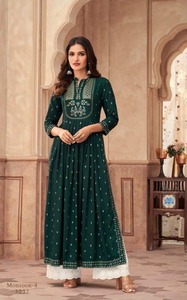 Kurti indien long et évasé Naira pour femmes, prêt à porter, vêtements décontractés indiens, robes entièrement cousues, ensemble Kurti Plazo - Product Image 2