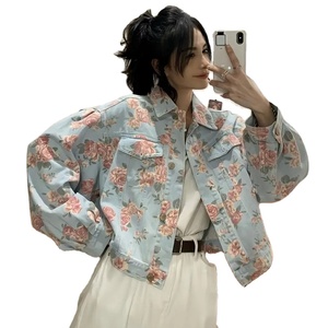 Blouson aviateur imprimé vintage pour femmes manteau d'hiver en denim bleu col mandarin vêtements d'extérieur respirants et écologiques - Product Image 2