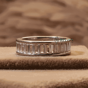 Baguette Cut Diamond Full Eternity Wedding Band para mujer - Product Image 4