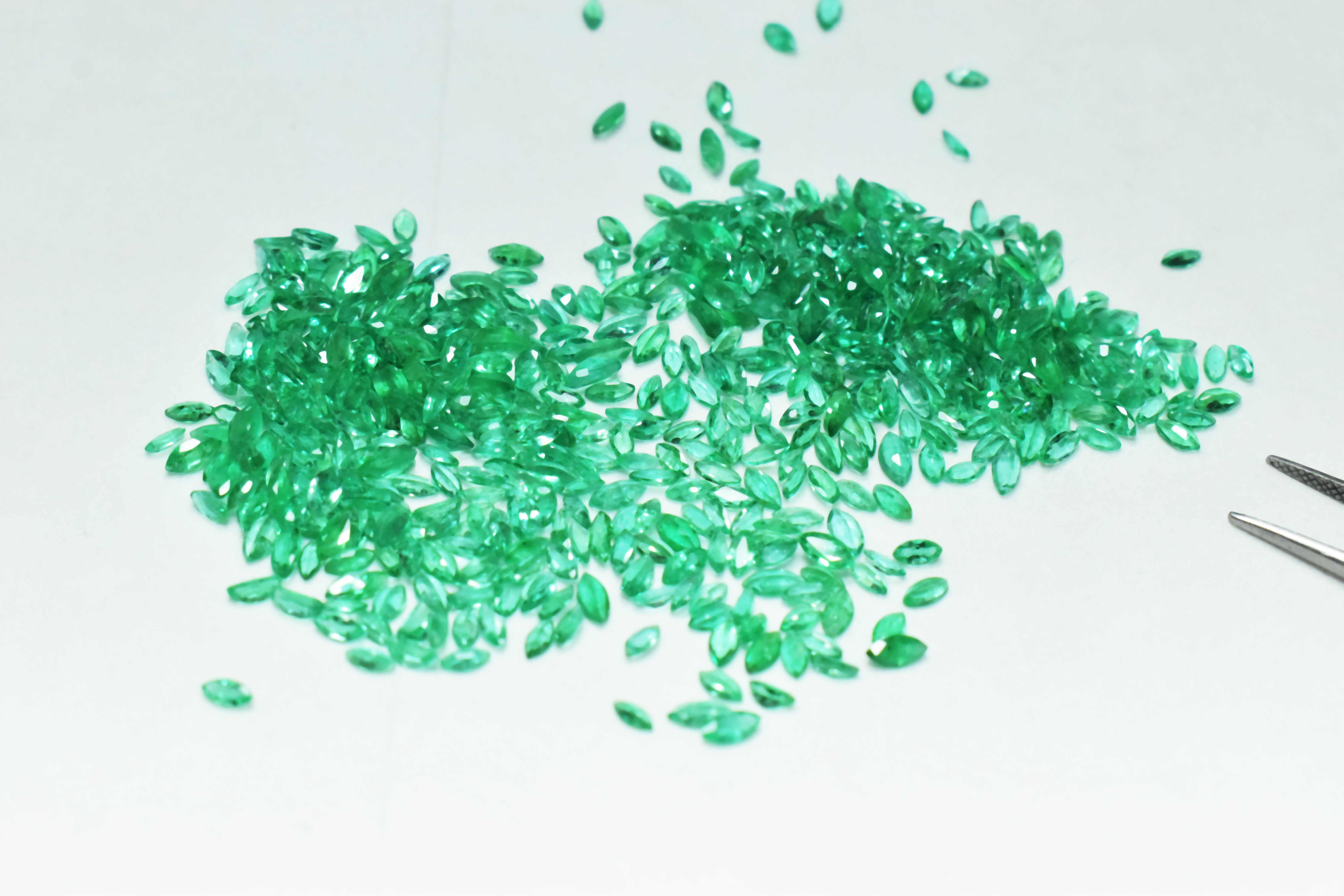 สีเขียว