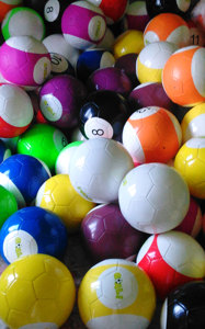 Balón de Entrenamiento de Snooker Colorido, Tamaño 4, Balón de Fútbol de PU PVC con Logotipo Impreso, Balón de Práctica para Juegos Deportivos - Product Image 1