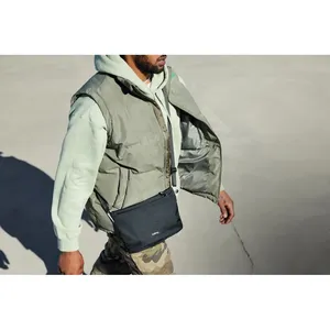 กระเป๋าเป้สะพายหลัง Bellroy Lite รุ่น Lite Series แบบยั่งยืนพร้อมสายสะพายไหล่ - Product Image 4