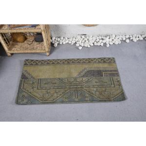 Alfombra vintage, pequeña, de 1.9x3.5 pies, alfombra turca, gris beige, con motivos de plantas y árboles, de lana. - Product Image 3