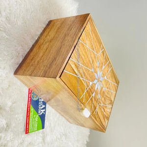 Elegante caja de madera de acacia para joyería de madreperla, elegante caja de joyería para anillo, la mejor calidad de exportación por Falak World Export - Product Image 1