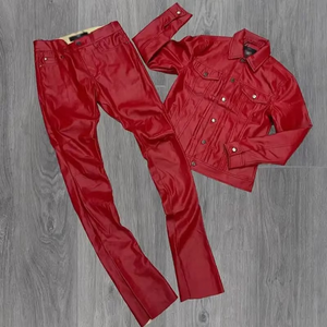 Ensemble deux pièces de survêtement en cuir pour homme, chemise en cuir PU à fermeture éclair brodée de style streetwear personnalisé de haute qualité et pantalon évasé superposé - Product Image 2