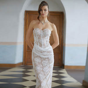 فساتين فاخرة مخصصة للنساء، فستان أبيض مزين بالزهور، بدون حمالات، مثير، مكشوف الظهر، من الدانتيل، بتصميم كورسيه، فستان حفلات طويل على طراز الأميرات، تصنيع حسب الطلب - Product Image 4