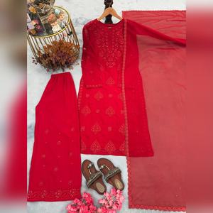 Conjunto Premium de 3 Piezas de Kurti, Sharara y Dupatta de Georgette Sintética Pesada con Bordado a Mano, al por Mayor y a Precio Económico - Product Image 6