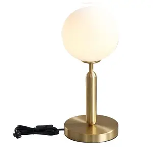 Verlichting Moderne Goud Metalen Tafellamp Midden Eeuw Nachtkastje Lamp Met Matte Globe Gouden Binnenverlichting Voor Slaapkamer V