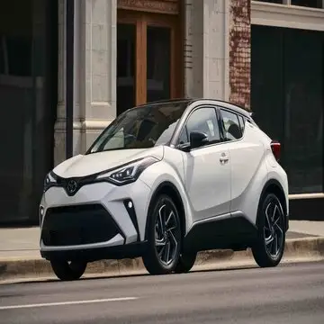 150 kW (201 hp; 204 PS) 4KM synchronous (C-HR/IZOA EV) Electric motor Used Toyota C-HR | Secondhand Toyota C-HR For Sale