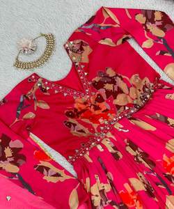 Fashion Fusion: estilo pakistaní Salwar Kameez: fusión de estilos tradicionales y modernos, creando una moda elegante y elegante - Product Image 2