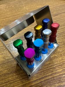 Kit de tournevis universels prothétiques pour implants, 8 pièces, outils de technicien, micro tournevis dentaires, kit coloré arc-en-ciel - Product Image 2