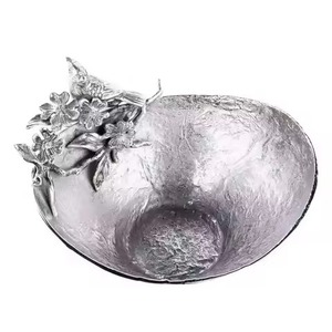 Tazón de Servir de Aluminio Hecho a Mano para Cocina, Mesa de Comedor, Mesa de Centro - Ecológico y Duradero - Product Image 3