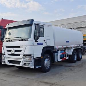 Camions-citernes à carburant en acier Howo 6x4 d'occasion, moteur diesel, roues motrices 4x2 pour le stockage de GPL, de produits chimiques et d'huile - Product Image 1