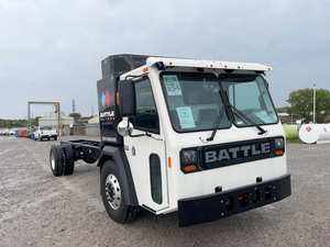 Camión Tractor Diésel 6x4 de Servicio Pesado con Cabina Dormitorio para Logística de Larga Distancia y Transporte de Mercancías - Product Image 5