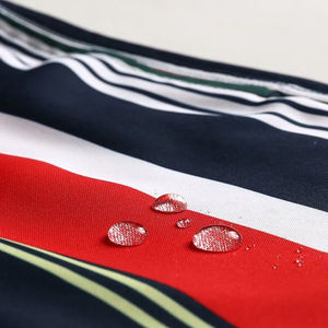 Shorts de bain décontractés pour hommes en polyester de haute qualité, motif uni avec impression numérique - Product Image 3