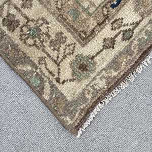 Tapis de couloir vintage 3x8,6 pi (91x263 cm), tapis persan turc brun - Product Image 4