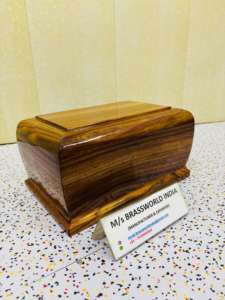 American-Style <b>Wooden</b> Odyssey Cremation <b>Urn</b> <b>for</b> <b>Ashes</b> Brassworld India Brand 200 Cubic Inch Capacity Brown Eco-Friendly Durable - Product Image 2