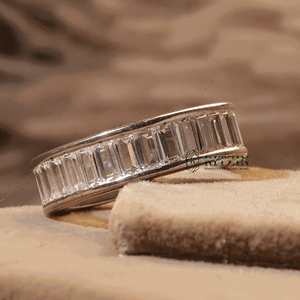 Baguette Cut Diamond Full Eternity Wedding Band para mujer - Product Image 1