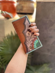 Cartera larga de cuero de estilo occidental turquesa con estilo para hombre RFID tallado a mano soporte para efectivo gran oferta regalo de moda para él - Product Image 2