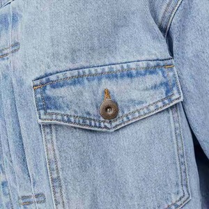 Chaqueta de mezclilla recortada para mujer Abrigo de mezclilla ligero de manga larga informal con botones y bolsillos en el pecho Chaqueta de mezclilla al por mayor - Product Image 6