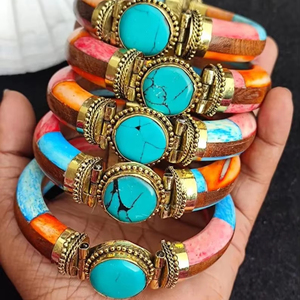 Bracelet manchette pour femme en os naturel de haute qualité, fait main, personnalisé, couleurs assorties, avec perles et diamants, étanche, tendance, style indien - Product Image 5