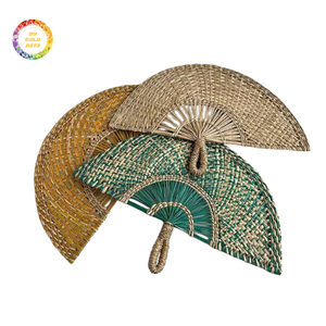 Abanico de mano de hierba marina tejida para mercados de souvenirs y artesanías - Product Image 4