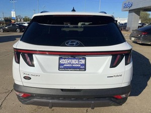 Hyundai Tucson Limited Hybride 4 portes SUV AWD 2024 d'occasion propre - Product Image 4