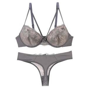 ชุดเสื้อชั้นในดันทรงปักลายลูกไม้แนวสูงของผู้หญิง2025ชุดบราไร้ลวดติดโลโก้ที่เอว - Product Image 5