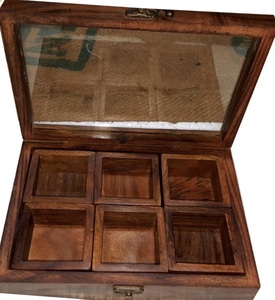 <b>Wooden</b> <b>Heart</b>-Shaped Eco-Friendly Polished Spice Box-Soft Interior <b>for</b> Delicate Items - Product Image 4