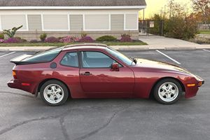 Porsche 944 d'occasion de 1986 en excellent état, prêt à être expédié - Product Image 3