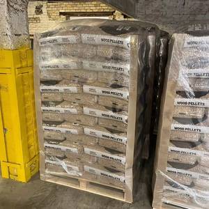 Pellets de Madera Mixta de 8mm de Calidad, Certificados DIN Plus, Aprobados por BSL, Bolsas de Plástico de 15kg, Combustible para Cocina Doméstica, 4500J Calorías, 690 Densidad - Product Image 4