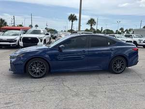 Toyota Camry XSE FWD 2025 Super Propre Sièges en Cuir Pneus R20 Caméra 360° Transmission Automatique Phares LED 8 Airbags 4.1-6L - Product Image 3