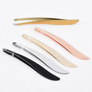Mini pince à sourcils à tête inclinée en acier inoxydable de haute qualité Logo personnalisé Pince à épiler durable de couleur personnalisée - Product Image 5