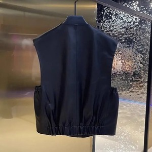 เสื้อกั๊กหนังแท้ใหม่สำหรับฤดูใบไม้ร่วงเสื้อกล้ามผู้หญิงคอกลมแขนกุดลำลองกระดุมโลหะ