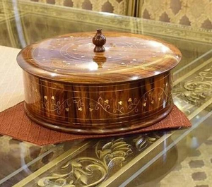 Caja de roti de madera de diseño clásico con acabado apto para alimentos, hecha para la preparación y el servicio diario de comida india. - Product Image 6