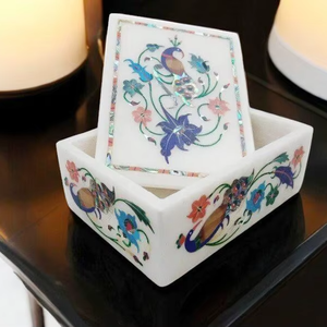 Boîte à bijoux rectangulaire en marbre blanc incrusté, organisateur de bibelots en pierre fait à la main - Product Image 1