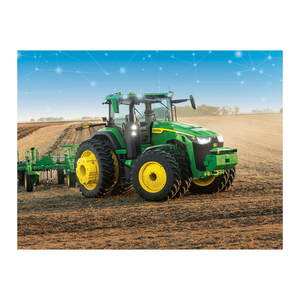 Tractores John Deere con cabina cerrada para seguridad y comodidad del operador - Product Image 4
