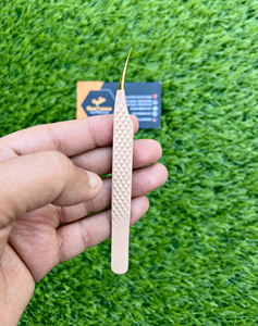 Pince à épiler diamantée Marque privée Pointe en fibre d'acier inoxydable 45 90 degrés Volume mat Pince à épiler pour extension de cils - Product Image 1