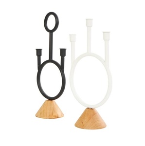 Ensemble de bougeoirs en métal artisanal avec une élégance intemporelle, parfait pour le salon, la table à manger, la chambre à coucher, la décoration festive - Product Image 1