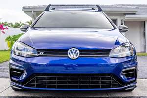 Volkswagen Golf R 2018 Usado, 1 Dueño, Transmisión Manual de 6 Velocidades, Motor Turbo de 4 Cilindros, Tracción en las Cuatro Ruedas, Procedente del Sur - Product Image 1