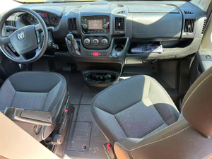 RAM ProMaster 2500 2024 d'occasion en bon état, conduite à gauche, sièges en cuir, caméra arrière, 75 000 à 100 000 miles - Product Image 4