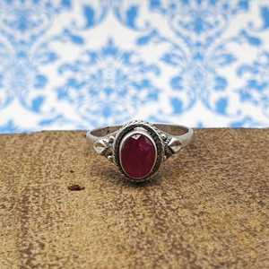 Anillo de diseñador de plata 925 hecho a mano artesanal elaborado con piedras preciosas de rubí piedra principal diamante joyería lisa - Product Image 2