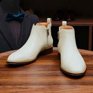 <b>Vintage</b> Suede Chukka <b>Boots</b> with Classic Lacing and Wear for Men's Business Casual and Retro Matching - Product Image 4