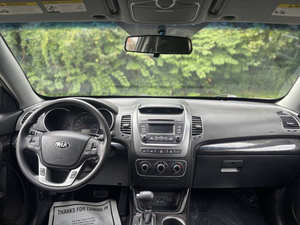 Kia Sorento LX Usado del 2014 - Product Image 2