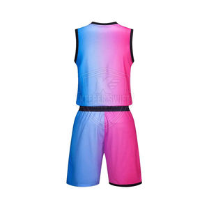 Uniforme de basket-ball de la meilleure qualité pour hommes, respirant, 100% polyester, fabriqué en Pakistan - Product Image 6